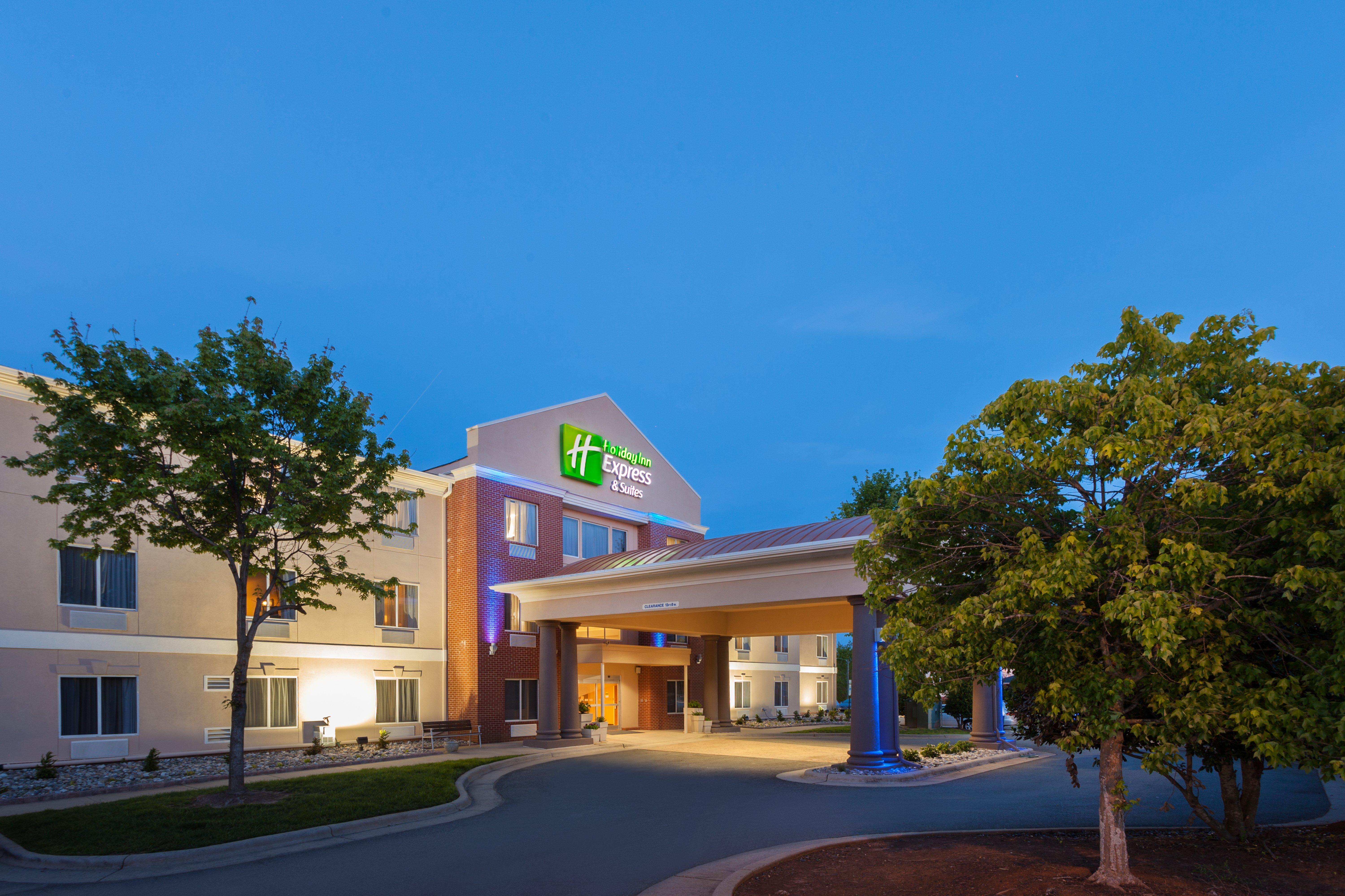 Holiday Inn Express Hotel & Suites Mebane By Ihg Kültér fotó