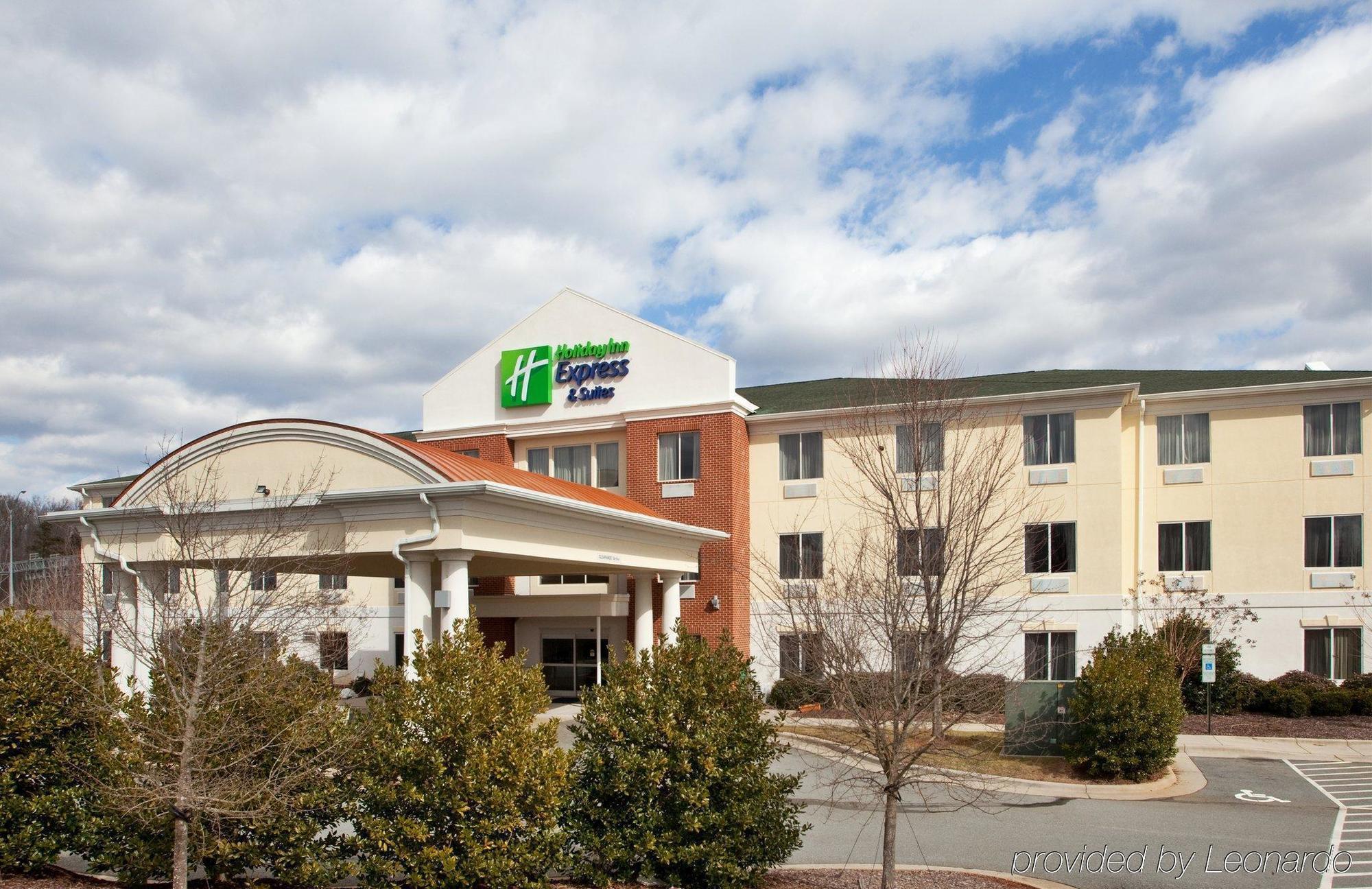 Holiday Inn Express Hotel & Suites Mebane By Ihg Kültér fotó